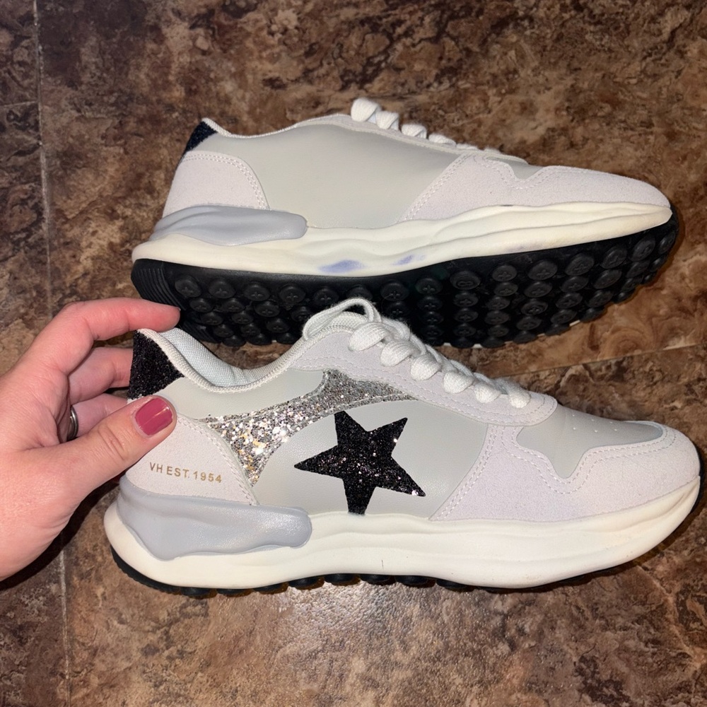 Vintage Havana White and Black Star Sneakers